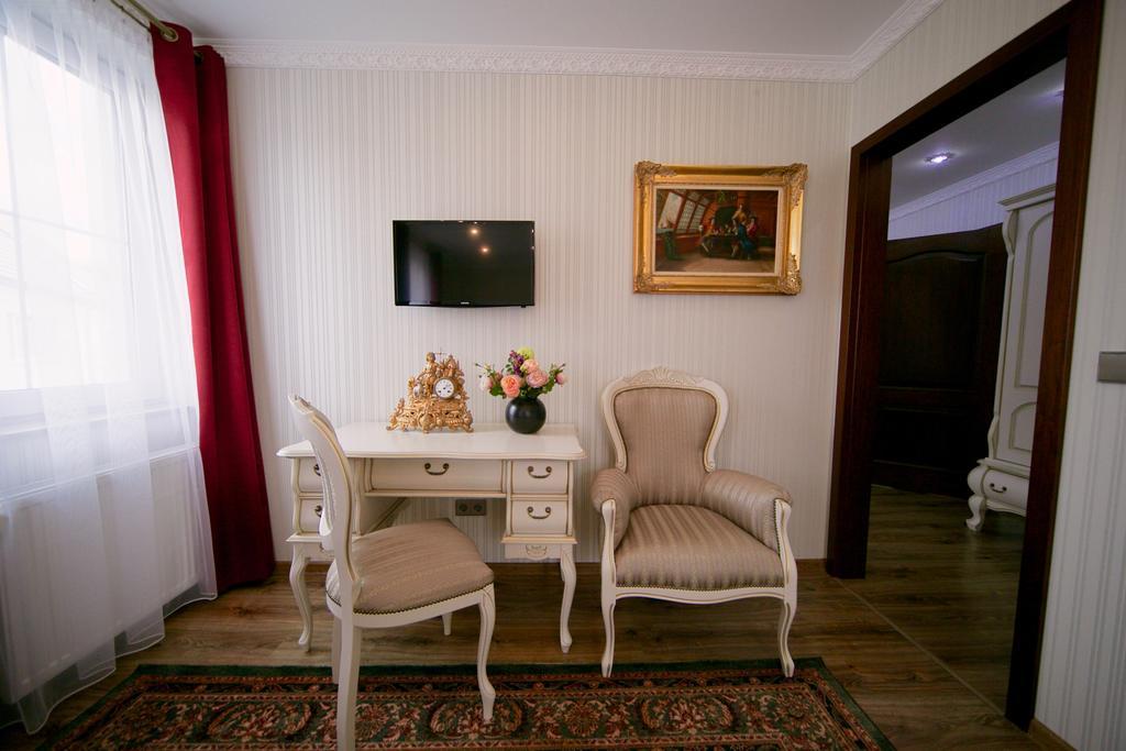 Anmar Appartement Neckartenzlingen Buitenkant foto