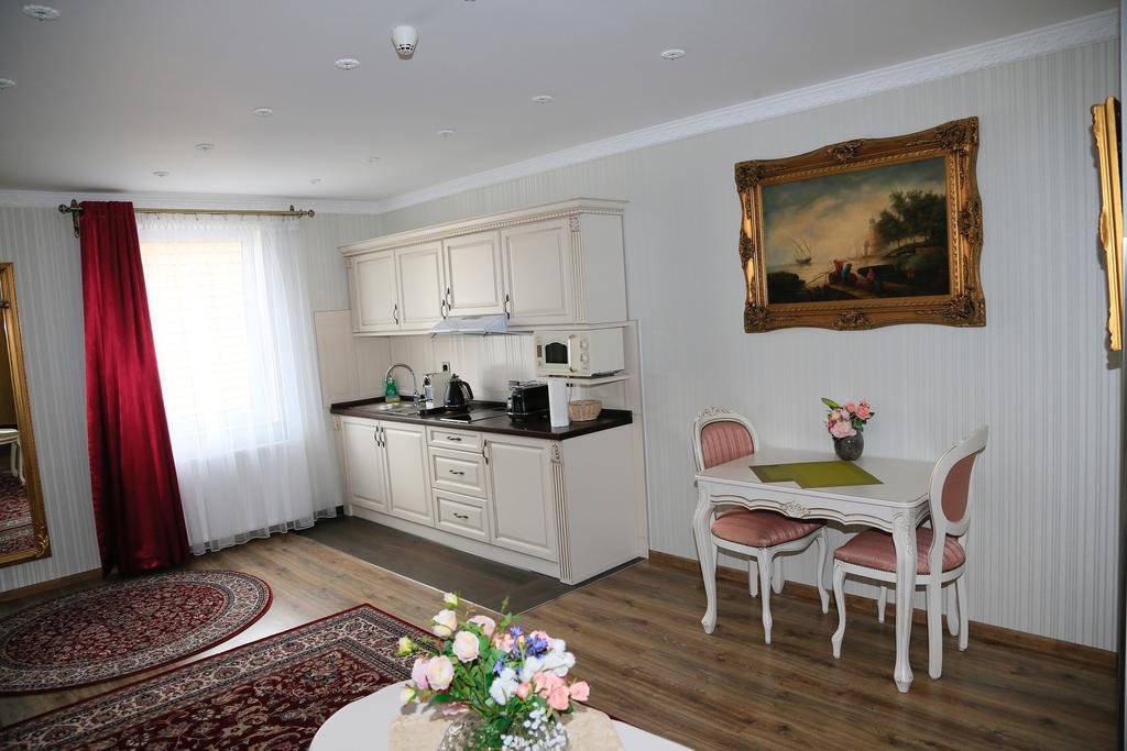 Anmar Appartement Neckartenzlingen Buitenkant foto